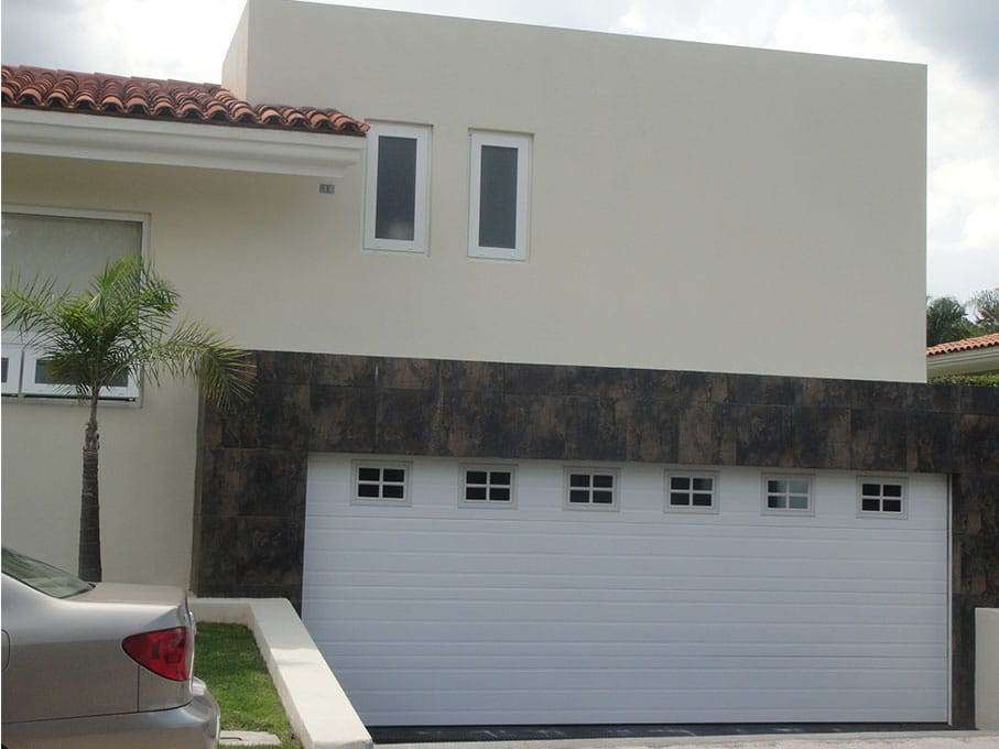 Puerta para Garage Modelo Elegante Dockman